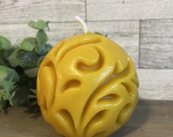 Pure Beeswax Round Candle - Cast Design 3 in. x 3 in. round ball