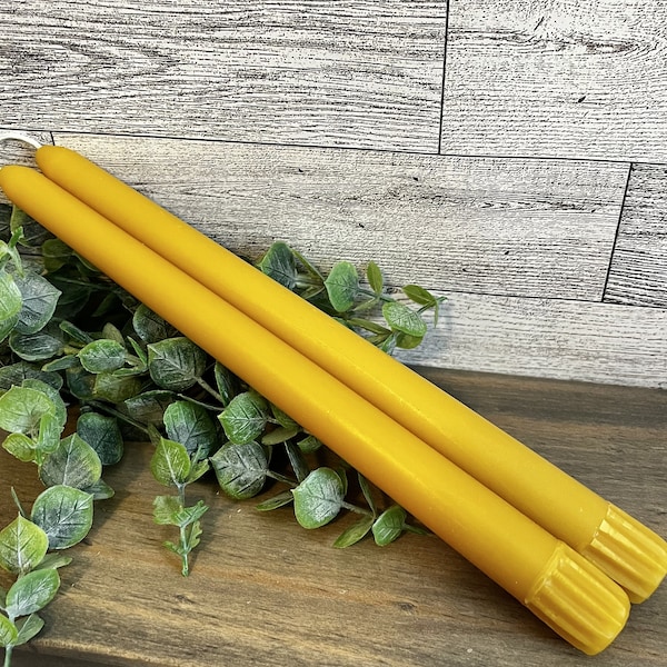 Pure Beeswax Taper - 10 inch standard style