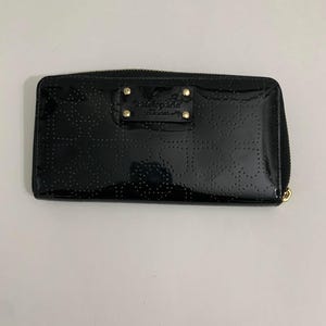 Cartera vintage de cuero negro de Kate Spade: clásica, elegante y duradera, perfecta para el uso diario, accesorio de diseño atemporal de segunda mano
