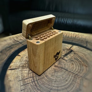 Portasigarette in legno di frassino, portasigarette fatto a mano, scatola di legno di lusso