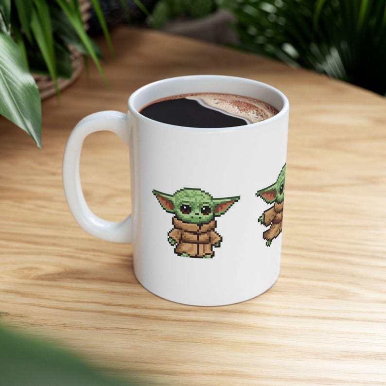 Pixel Grogu Chasing Coffee Mug imagen 8