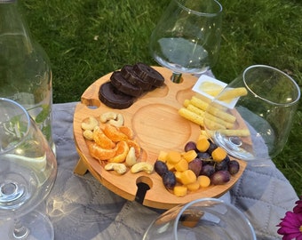 Drewniany przenośny stolik na wino: składana deska piknikowa do serwowania