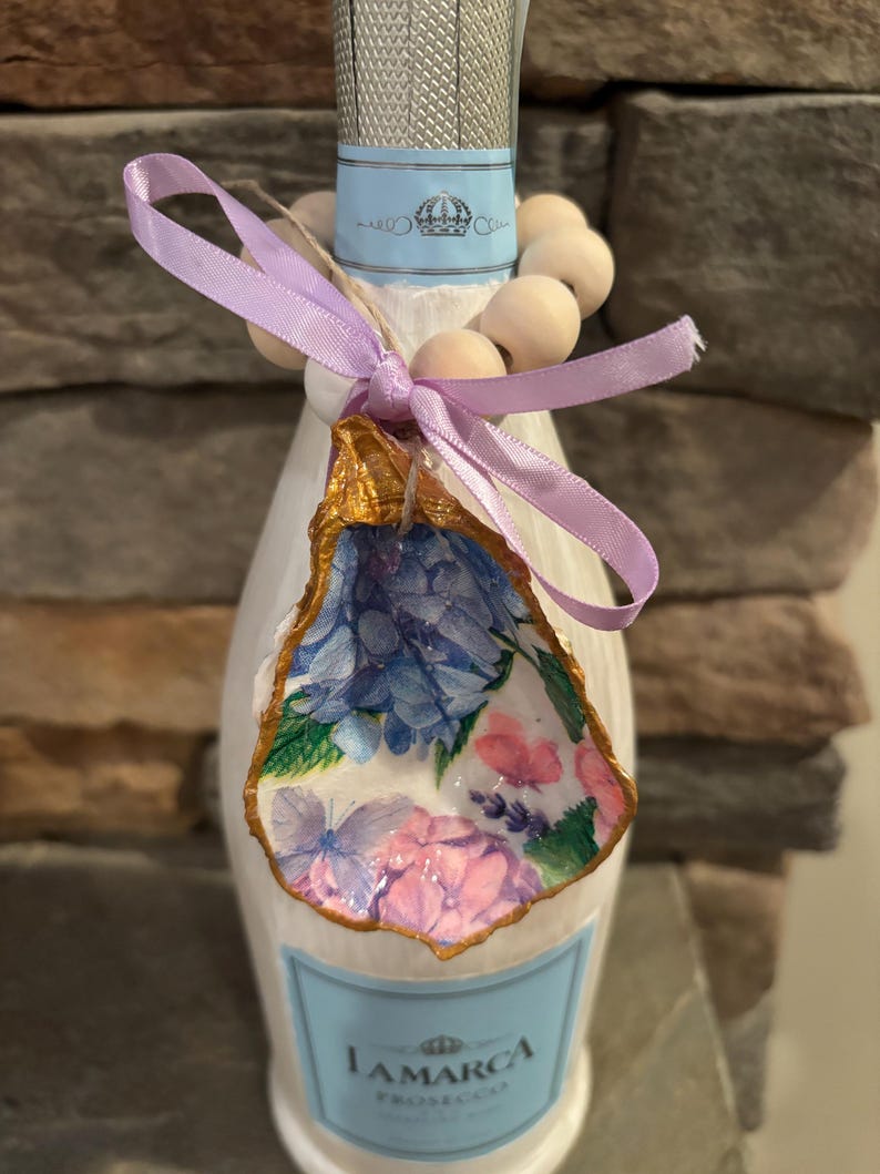 Oyster Shell Wine & Champagne Bottle Charms Seahorse Oranges Pink