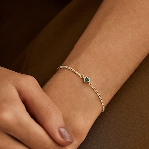 Pulsera minimalista con forma de corazón y piedra natal con cadena cubana, pulsera personalizada con piedra natal, regalo personalizado para ella, regalo de Navidad para mamá