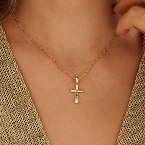 Collier croix personnalisé avec pierre de naissance, collier de baptême, collier religieux, bijoux chrétiens, cadeau grand-mère, cadeau d&#39;anniversaire pour elle