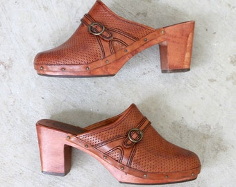 1970s Thom McAn Wood Mules /// Women's Size 5-1/2 (5.5)