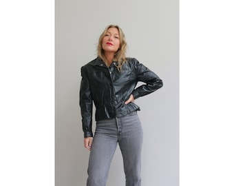 1970's G-III Ruffle Leather Jacket // Women's Size Small to Medium // Moto // Genuine Leather // 80's Fashion // Fitted // 70's Disco