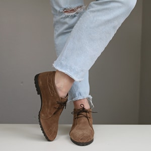 Deadstock, 1990's Buskens Honeycomb and Suede Boots // Women's Size 5-1/2 (5.5) to 6 // Short Boots // Plaid Lining // Day Shoes
