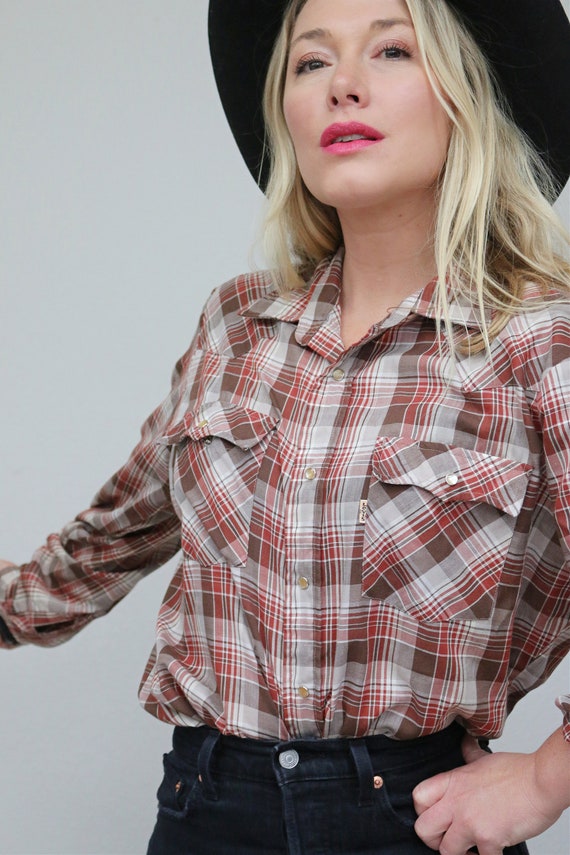 1980's Levi's Brown Plaid Western Shirt  // Women… - image 10