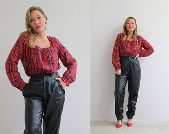 1980's Lizwear Tapered Leather Pants  // Size Extra Small // 26" Waist // High Waisted // Evening // Pleated Trousers // Going Out // 80's