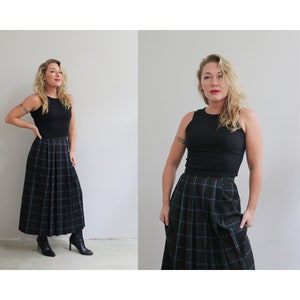 1980's J.G. Hook Plaid and Pleat Skirt // Women's Size Extra Small to Small // Waist 27" // High Waisted School Skirt // Prep Fashion