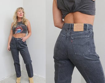 Jeans Levi's 17501 vintage de los años 80, fabricados en EE. UU., color negro carbón, corte mom jeans ~ Talla XS/SM para mujer (cintura de 68 cm a 71 cm) ~ Cierre de botones, corte ajustado ~ Talla XS/SM