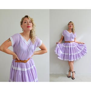 1970&#39;s Vintage Lavender Dot Western Dress ~ Women&#39;s Double Extra Small to Small XXS XS SM ~ Line Dancing 70s Square Dance ~ Full Sweep Skirt