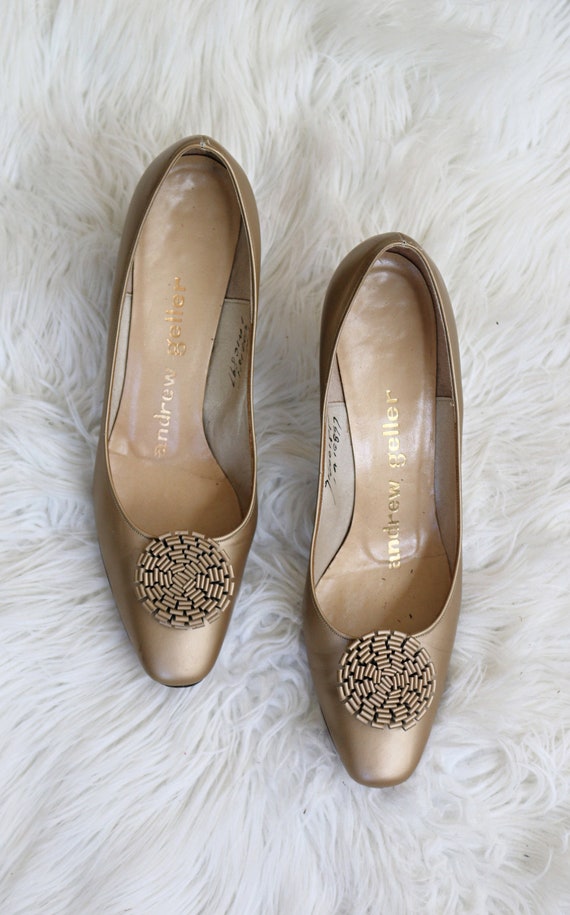 1960's Andrew Geller Gold Pumps // Women's Size 6… - image 3