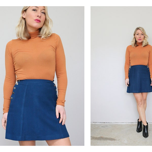 1970's Pandora Blues Mini Skirt // Size Double Extra Small to Extra Small  // 24" Waist // Side Button Skirt // A-Line Shape