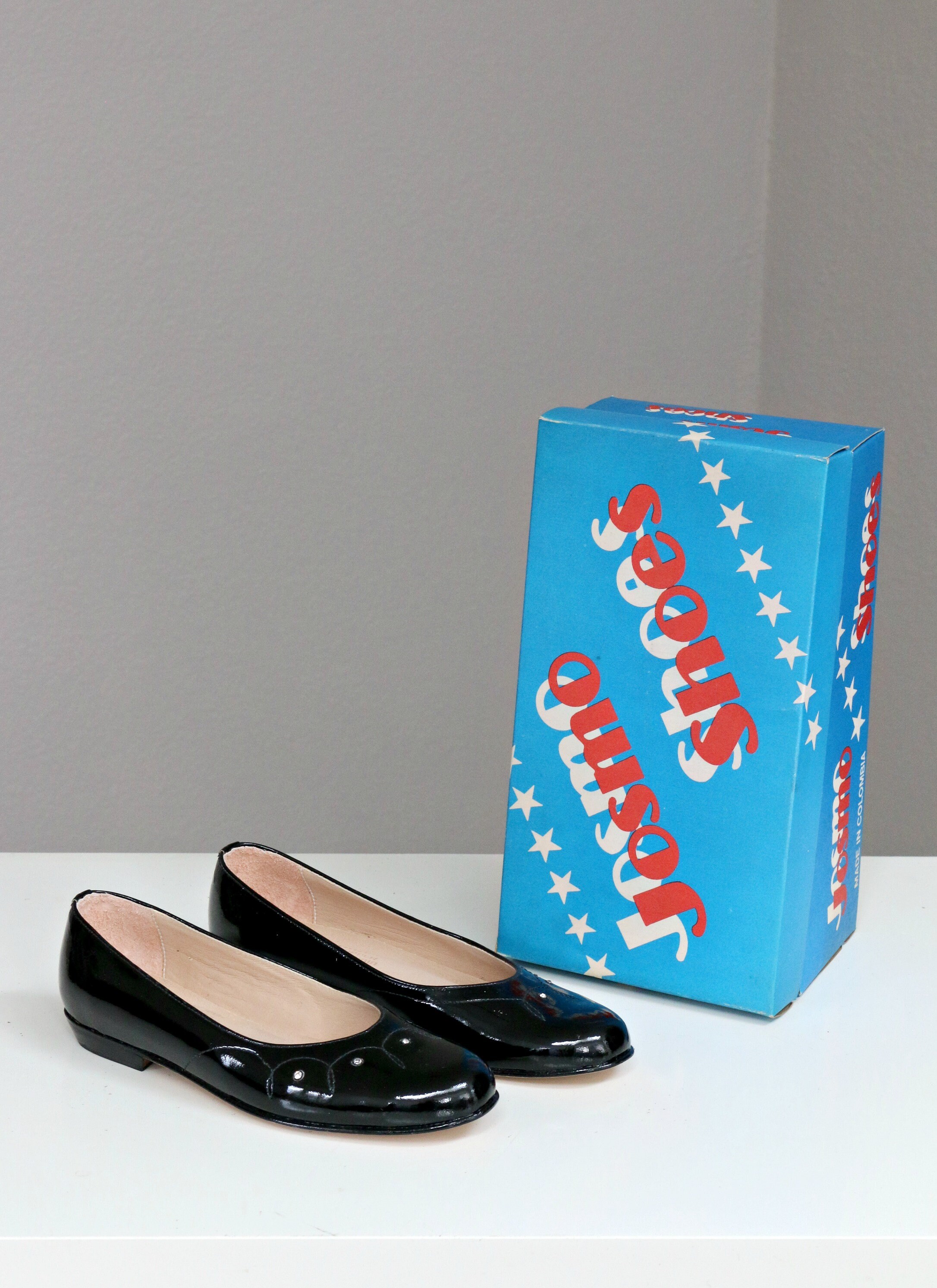 Deadstock, NIB, 1980's Black Patent Leather Dress Shoes // Kid's