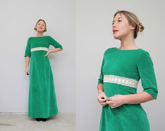 1960's Holiday Velvet Party Dress // Women's Size Double Extra Small to Extra Small // Long Evening Dress // Column Dress // Lace Trim