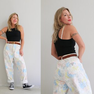 Deadstock, 1980's Palmetto's Floral Mom Jeans // Women's Size Extra Large // 37" Waist // 37 x 28 // High Waist // Pastel Flowers // Skinny