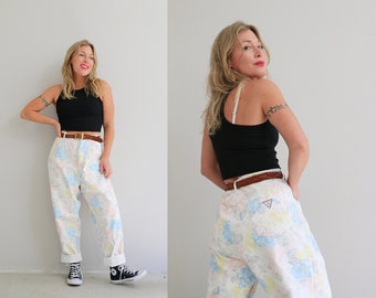 Deadstock, 1980's Palmetto's Floral Mom Jeans // Women's Size Extra Large // 37" Waist // 37 x 28 // High Waist // Pastel Flowers // Skinny