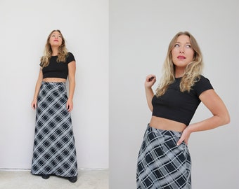 1970's Jan Celeste Shimmer Plaid Maxi Skirt // Women's Size Small to Medium // 28" to 29" Waist // Long Knit Skirt // Silver Lurex