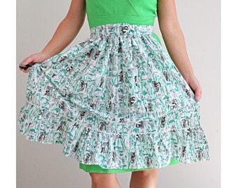 1950's Novelty Print Ruffled Apron // One size Fits Most // Mid Century Fashion // Junior Girl // Youth  // Half Apron // Farmhouse // 50s