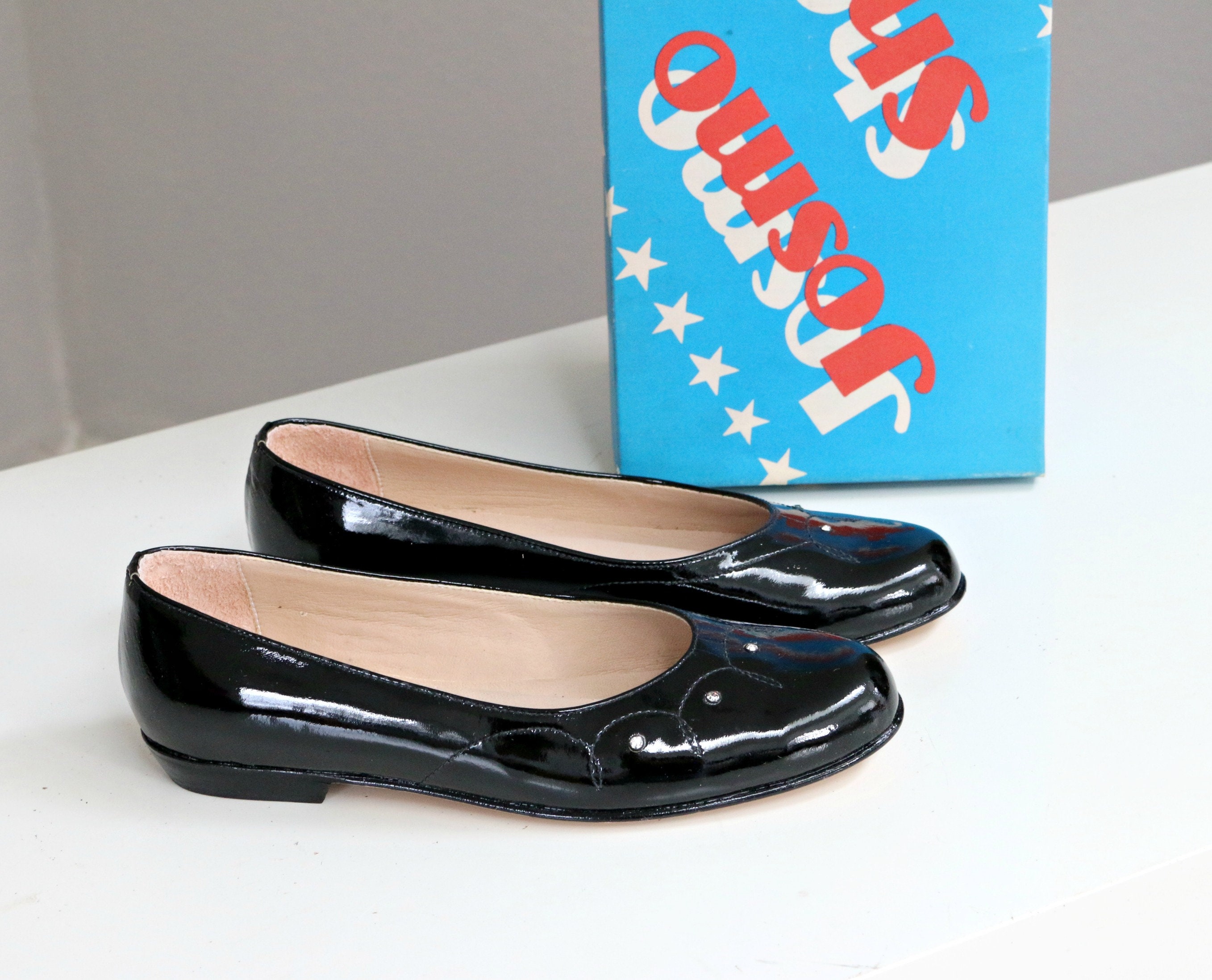 Deadstock, NIB, 1980's Black Patent Leather Dress Shoes // Kid's
