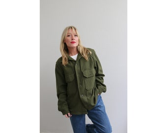 1950's Vintage Wool Field Army Jacket // Men's Small to Medium // Women's Medium to Large // Olive Green // 50's Flannel // Korean War Era