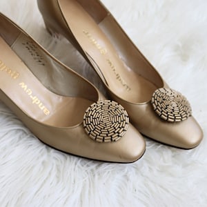 1960's Andrew Geller Gold Pumps // Women's Size 6 to 6-1/2 (6.5) // Day Heel // 60's Style // Beaded // 60's // Cocktail // Party High Heels