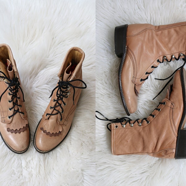 1970's Laredo Two Tone Roper Boots // Women's Size 4-1/2 (4.5) to 5 // Western Riding Boots // Lace Up Granny Boots // Victorian Style / 70s