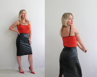 1980's Vintage Cayenne Leather Pencil Skirt // Women's Extra Small to Small // 26" to 27" Waist // High Waist // High Rise // Date Night