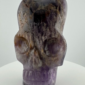 Amethyst Shaman Skull carved by Leandro de Souza