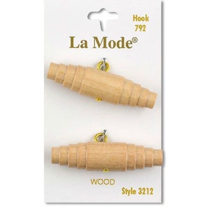 Bouton Bascule en bois 1 3/4 « . La Mode. 2 boutons par carte.