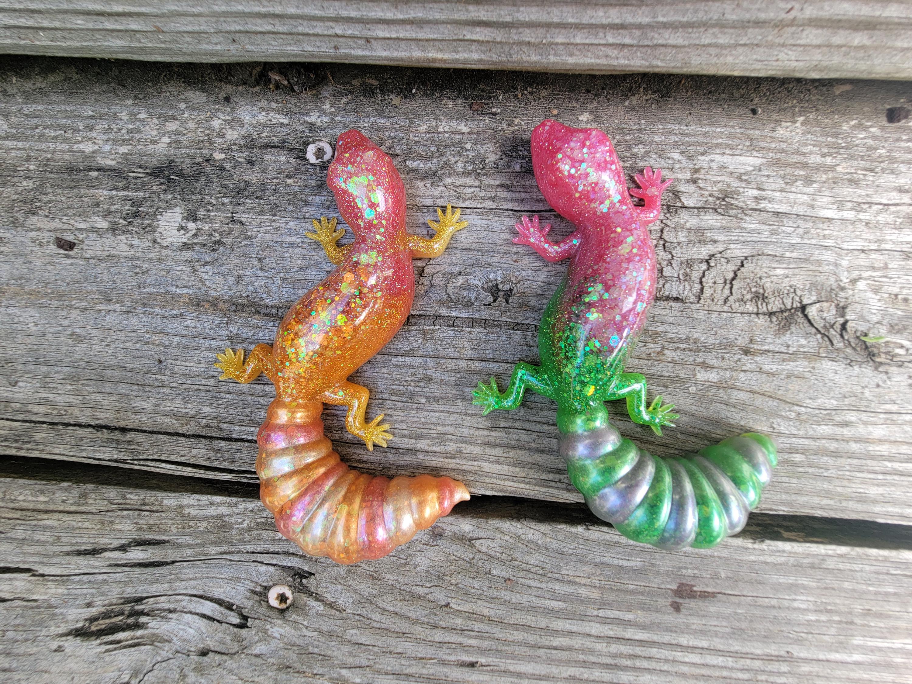 Customizable Glowing Glittery Lizard - Etsy