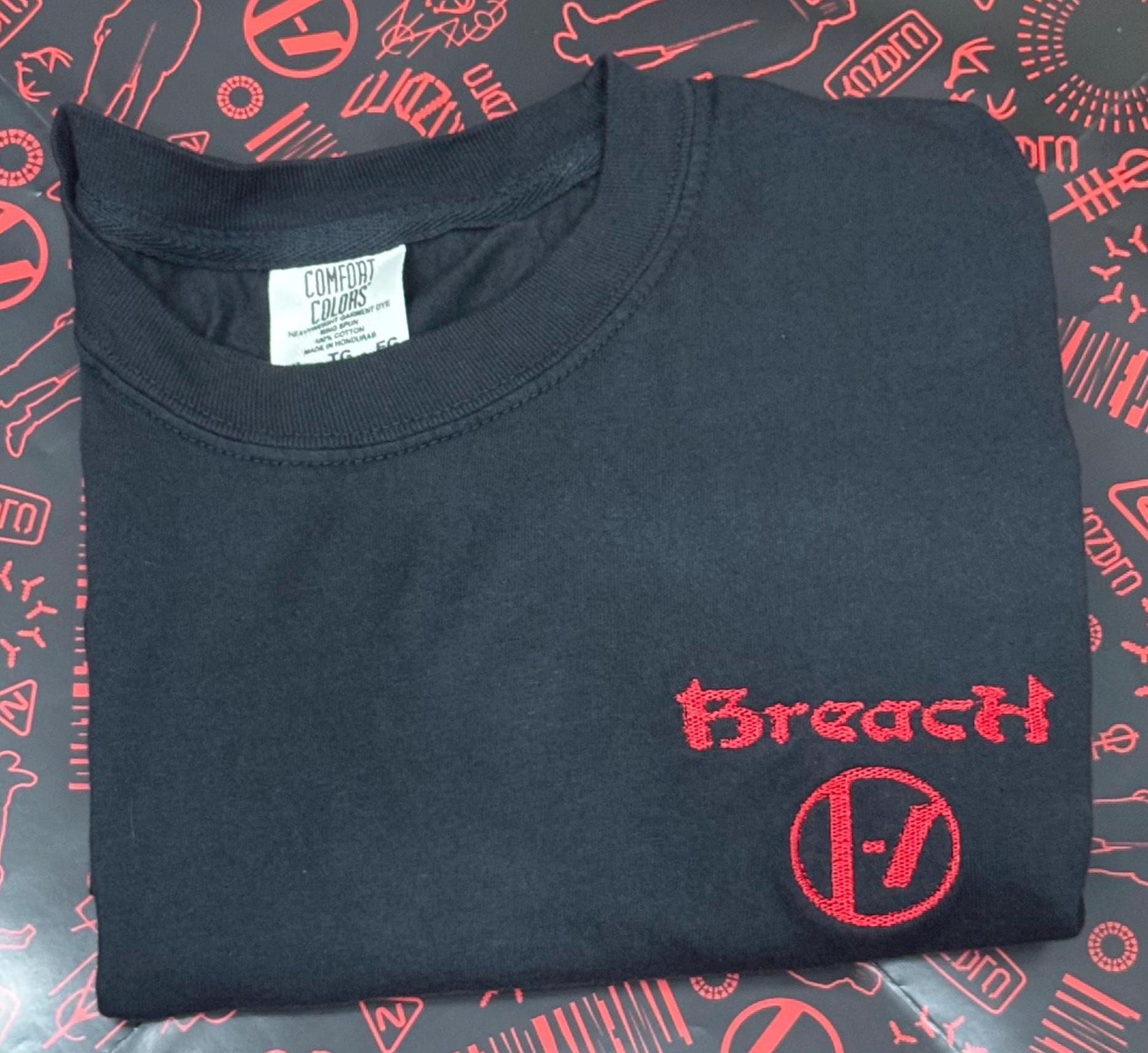 Twenty One Pilots Breach Embroidered T-shirt - Etsy Israel