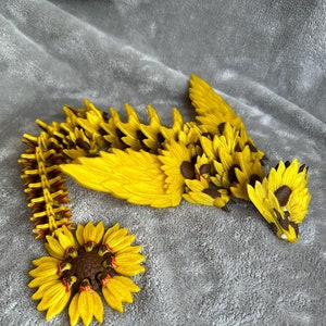Sunflower Dragon 3D Print Articulating Fidget Desk Toy Decor Gift