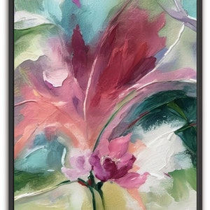 Pu&ograve; includere: Dipinto floreale astratto in cornice nera. L'opera presenta una vibrante composizione di pennellate rosa, rosse, verdi e turchesi. La vernice strutturata crea un senso di profondit&agrave; e movimento, con un focus su un fiore centrale.