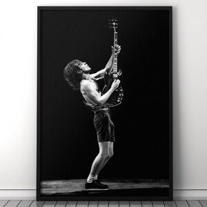 Poster Angus Young ACDC - Rock 'n Roll Wall Art - Stampa su tela del chitarrista - Tributo musicale Giclee Art - Decorazione incorniciata o stampabile