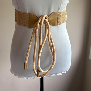 Brown Raffia Knot Belt: Woven Stretch Tie Waist Belt