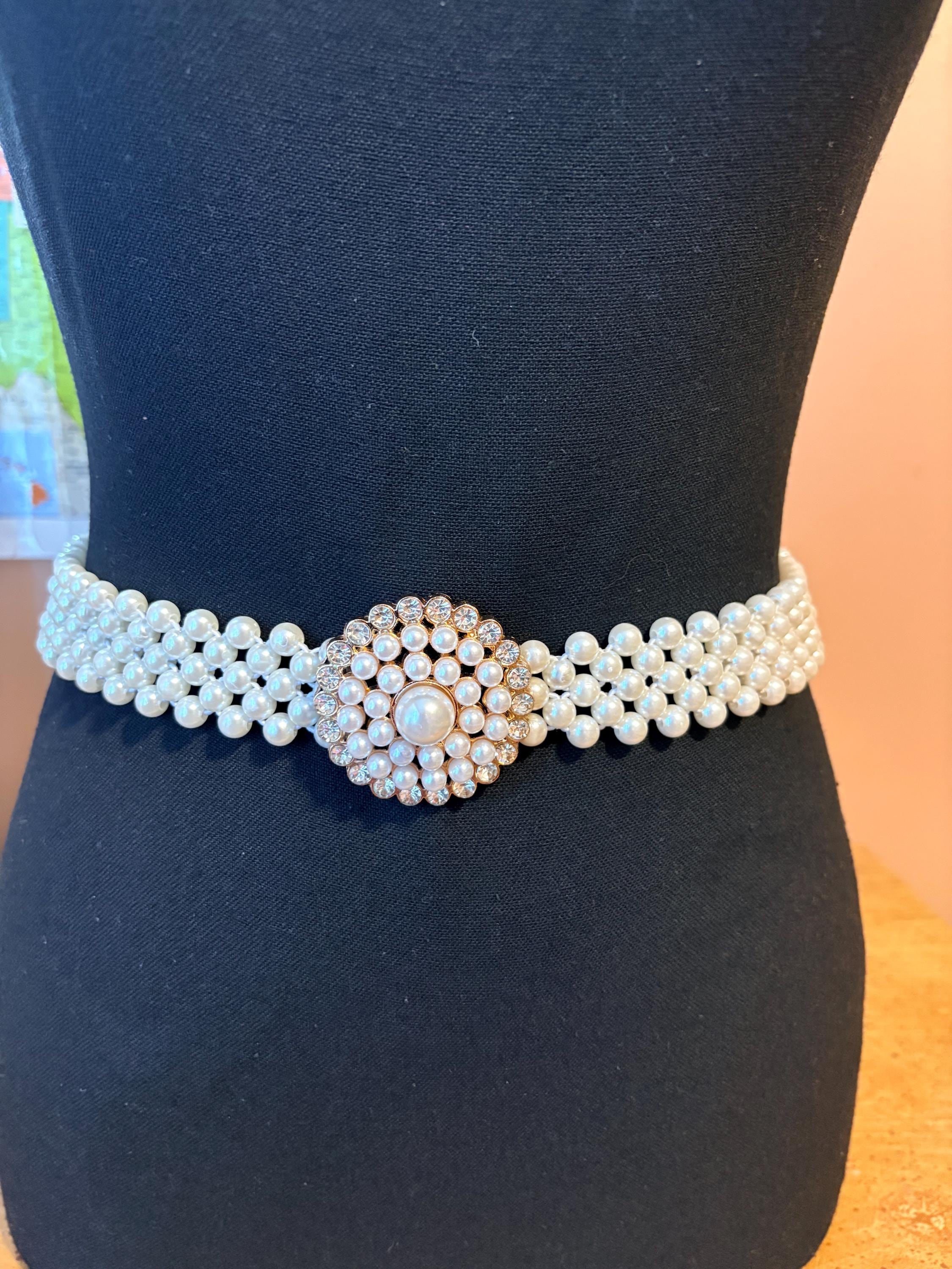 Elegant Stretch Pearl Belt: Rhinestone Buckle Wedding Dress 