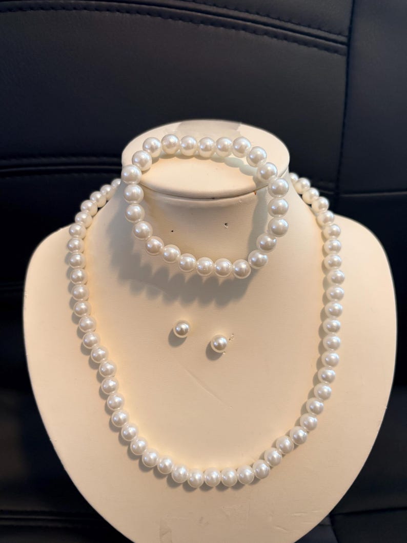 Elegant White Pearl Jewelry Set - Necklace, Bracelet & Stud Earrings - Etsy