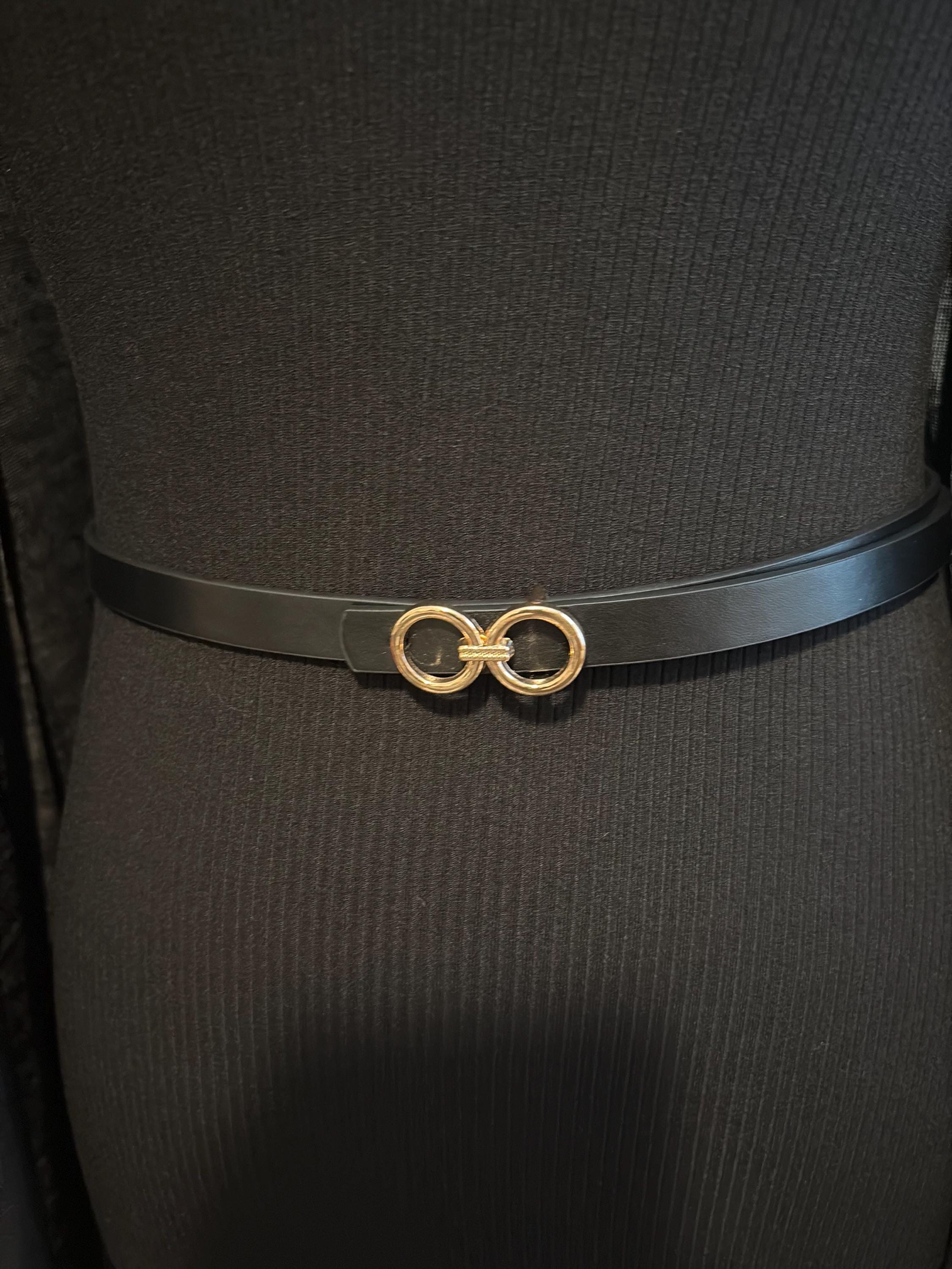 Textured Gold Round Buckle Belt – Minimalist Statement Waist Belt Wide Stretch Belt with Circle Buckle - w.kleinberg main image 4