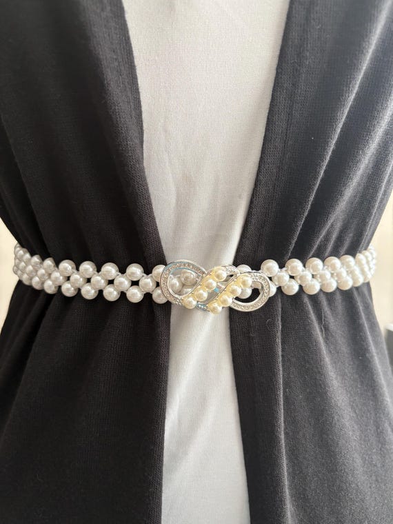 Pearl‎ Accessories Vintage Elastic Belt with Silver and Gold Buckle Vintage Gold Stretch Belt: 1980s Faux Pearl Beaded Buckle - Etsy main image 4