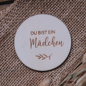 Meilensteinkarte Baby, Du bist ein Mädchen, Meilenstein aus Holz, Geschenk zur Geburt, Schwangerschaft, Babyparty