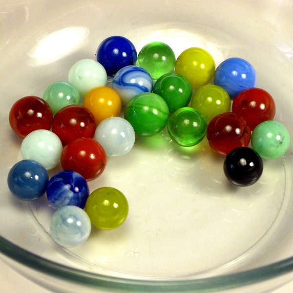 25 Vintage Pee Wee Agate Glass Marbles Lot