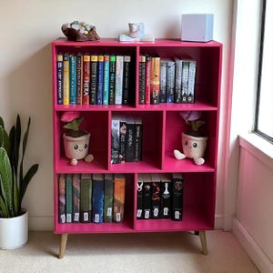Mid-Century 3-Tier 7 Cube Bookshelf – Rustic Brown Modern Bookcase with Legs, Retro Wood Storage Organizer for Bedroom