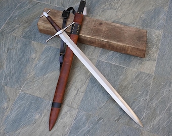 Hand-Forged Viking Longsword: Collectible Carbon Steel Blade with Scabbard