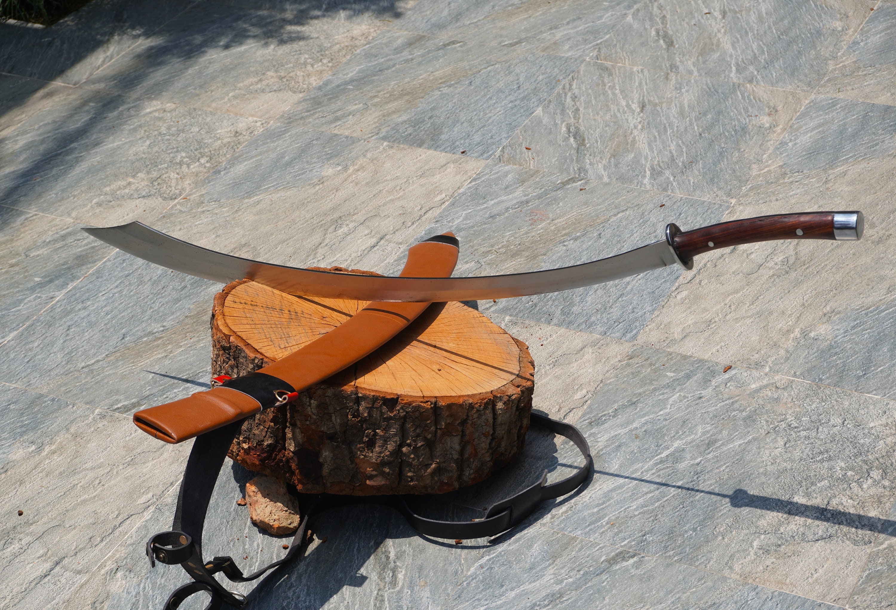 Hand-forged Carbon Steel Scimitar: 39.5