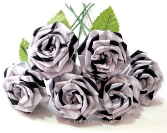 Black and White Swirl Rose Bouquet