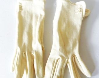 Gants blancs pour petite fille vintage