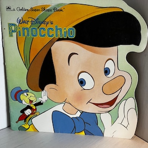 Walt Disney&#39;s Pinocchio Gold Super Shape Book - Vintage Children&#39;s Book